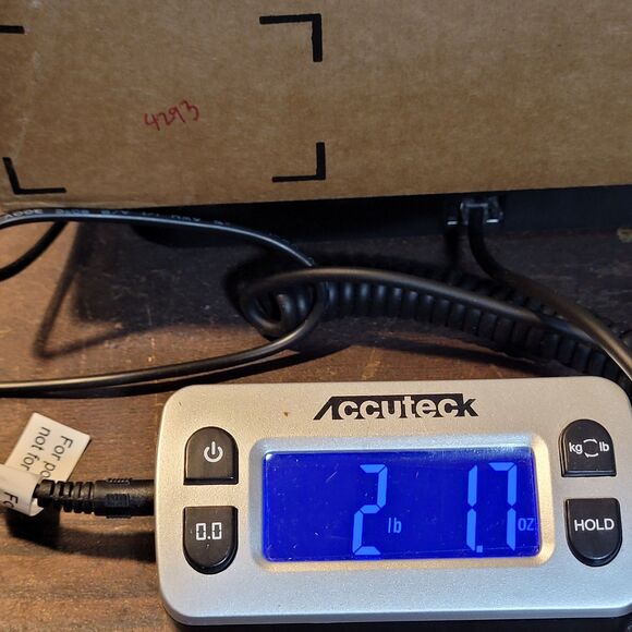 Vintage Pink Glass Diamond Cut Flower Vase 7.75" Country Cottage Traditional - Picture 9 of 9